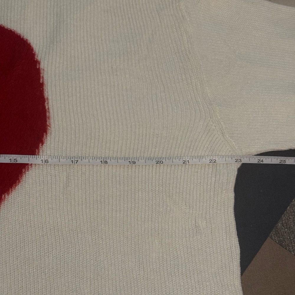Cozy🥰 Oversized Knitted Sweater W/ Fuzzy Intarsia Heart♥️ - Picture 7 of 8